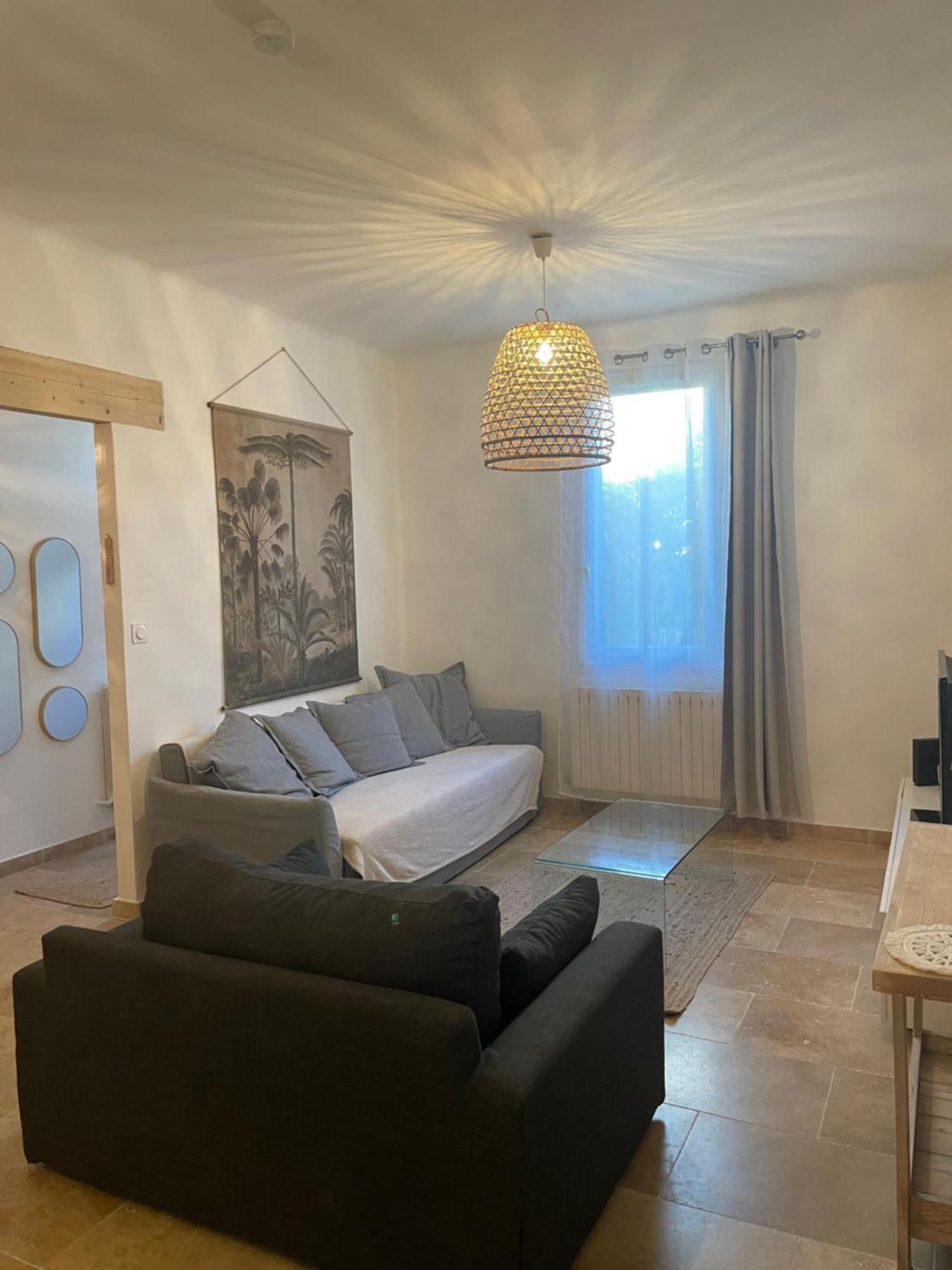 Entre Les Alpilles Et Le Luberon 3 10 Pers Holiday home *