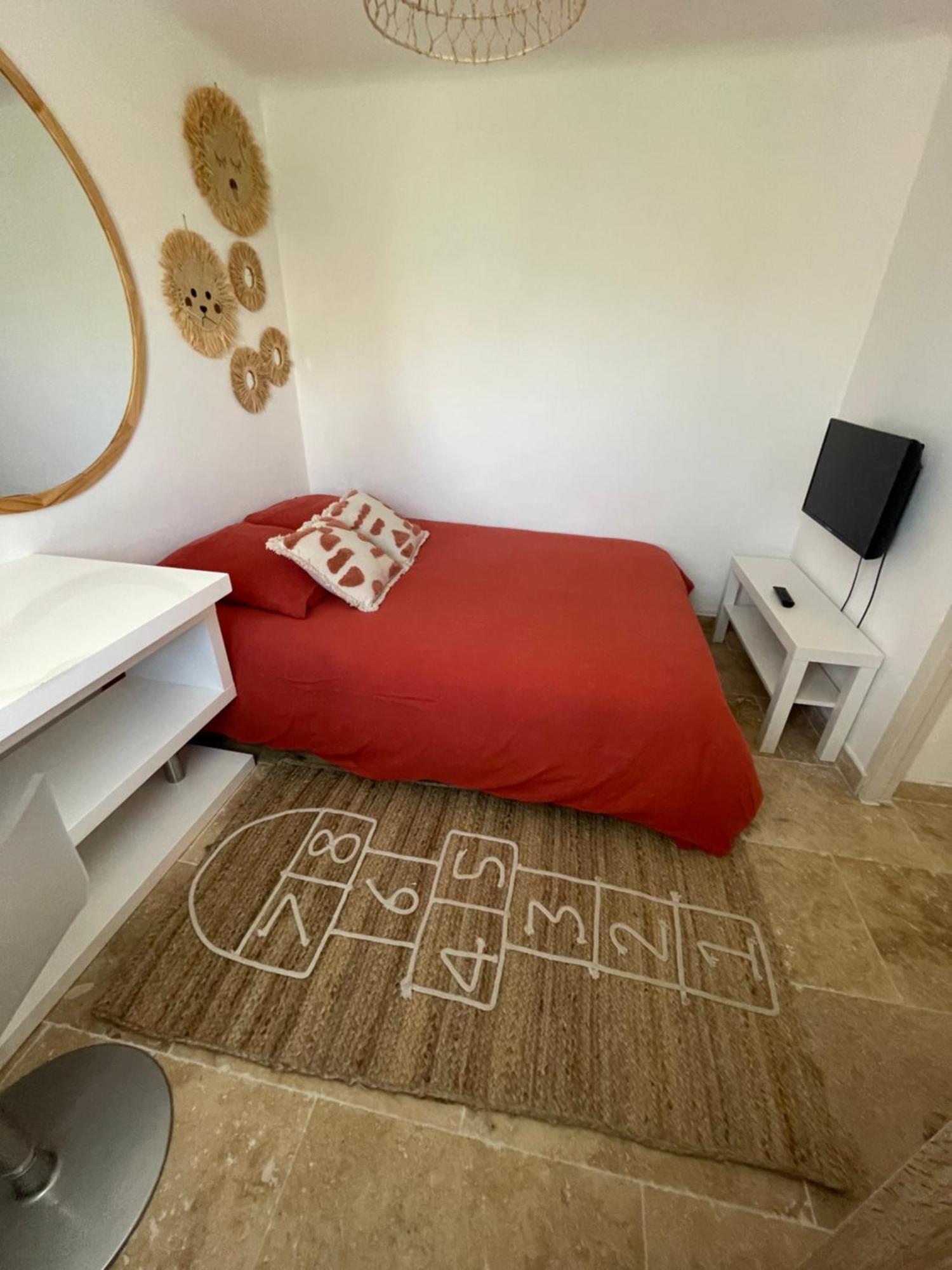 Holiday home Entre Les Alpilles Et Le Luberon 3 10 Pers *
